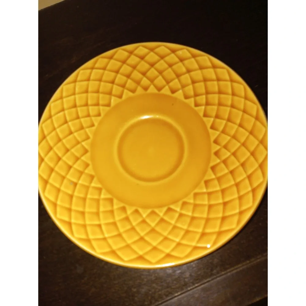 Lot of 5 Vtg Wedgwood Enoch Gold Medallion Saucer 5.5